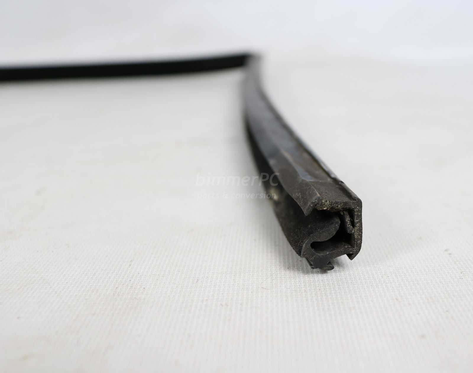 Picture of BMW 51357020583 Left Rear Passengers Door Glass Rubber Guide Trim Seal E53 for sale