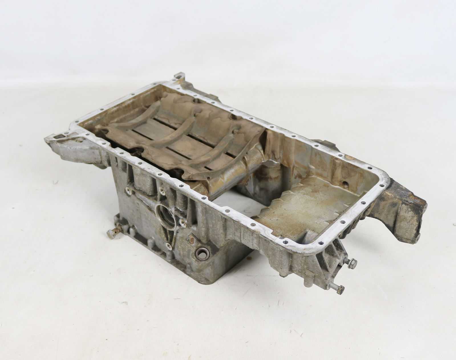 Picture of BMW 11137500524 Engine Upper Oil Pan M62tu V8 E53 for sale