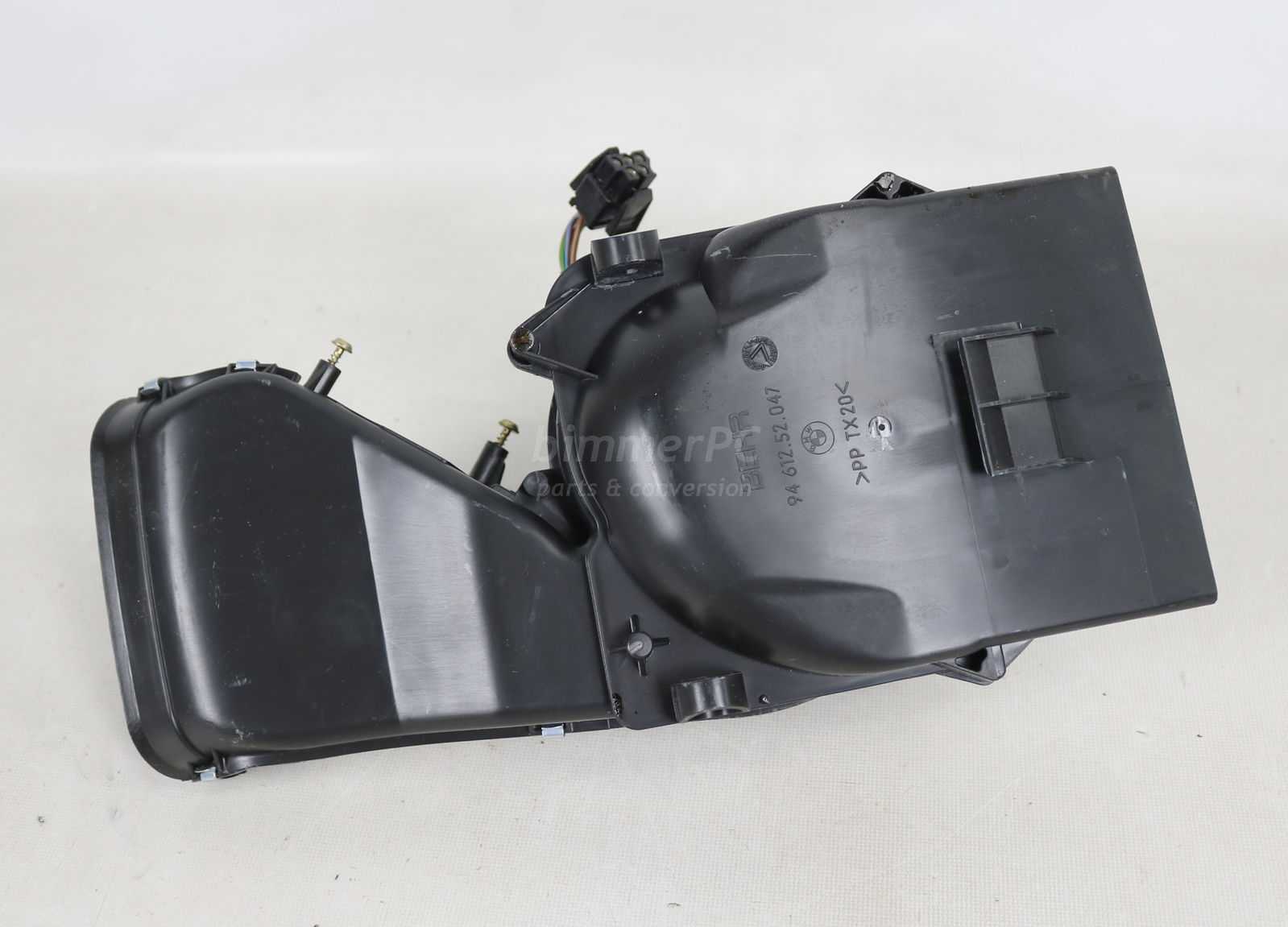 Picture of BMW 64118385546 Heater Air Conditioning AC Rear Climate Control Seat Blower Motor E53 for sale