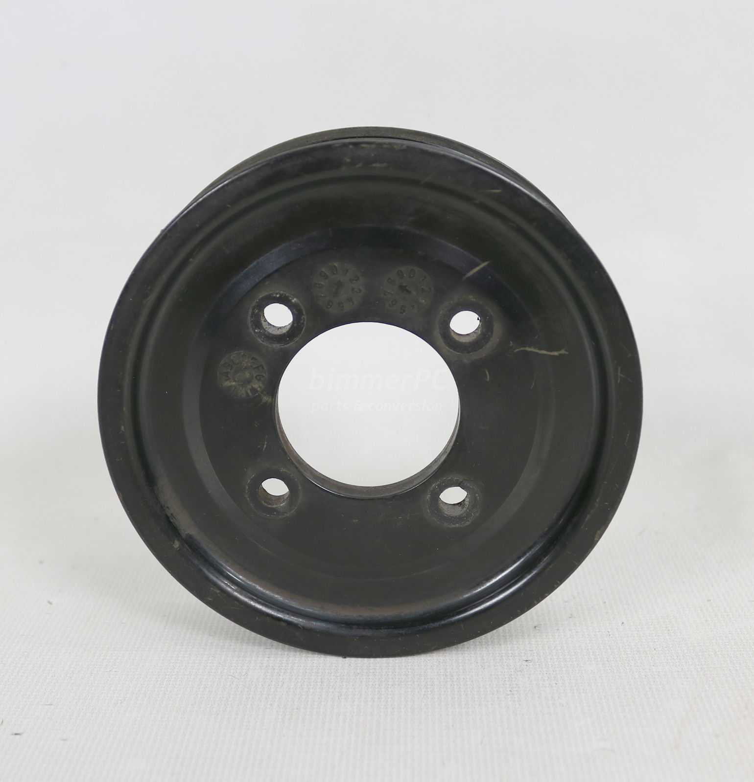 Picture of BMW 11511742045 Engine Water Pump Pulley M62tu M62 E38 E39 E31 E53 for sale