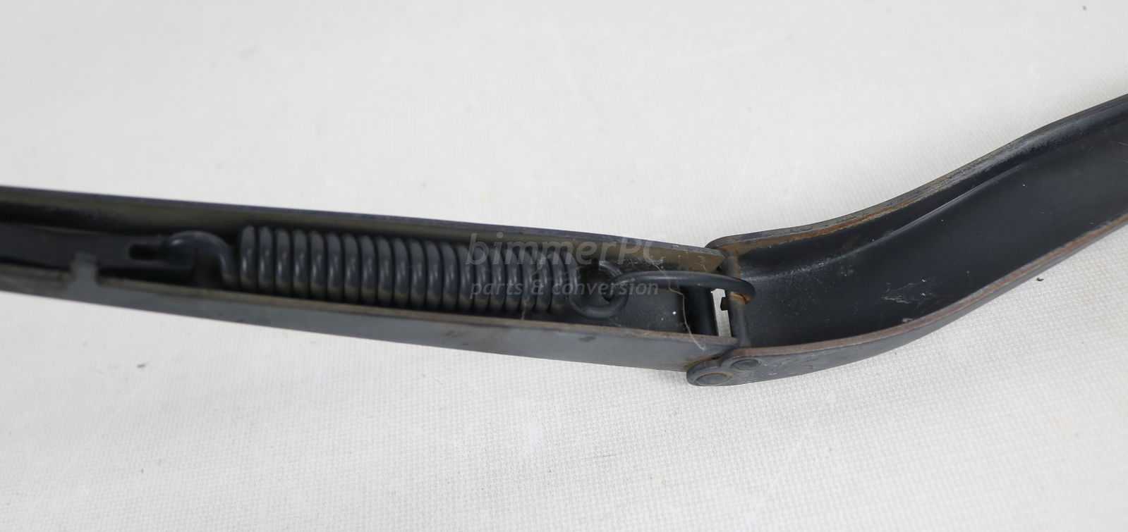 Picture of BMW 61617132216 Drivers Left Windshield Wiper Arm E53 for sale