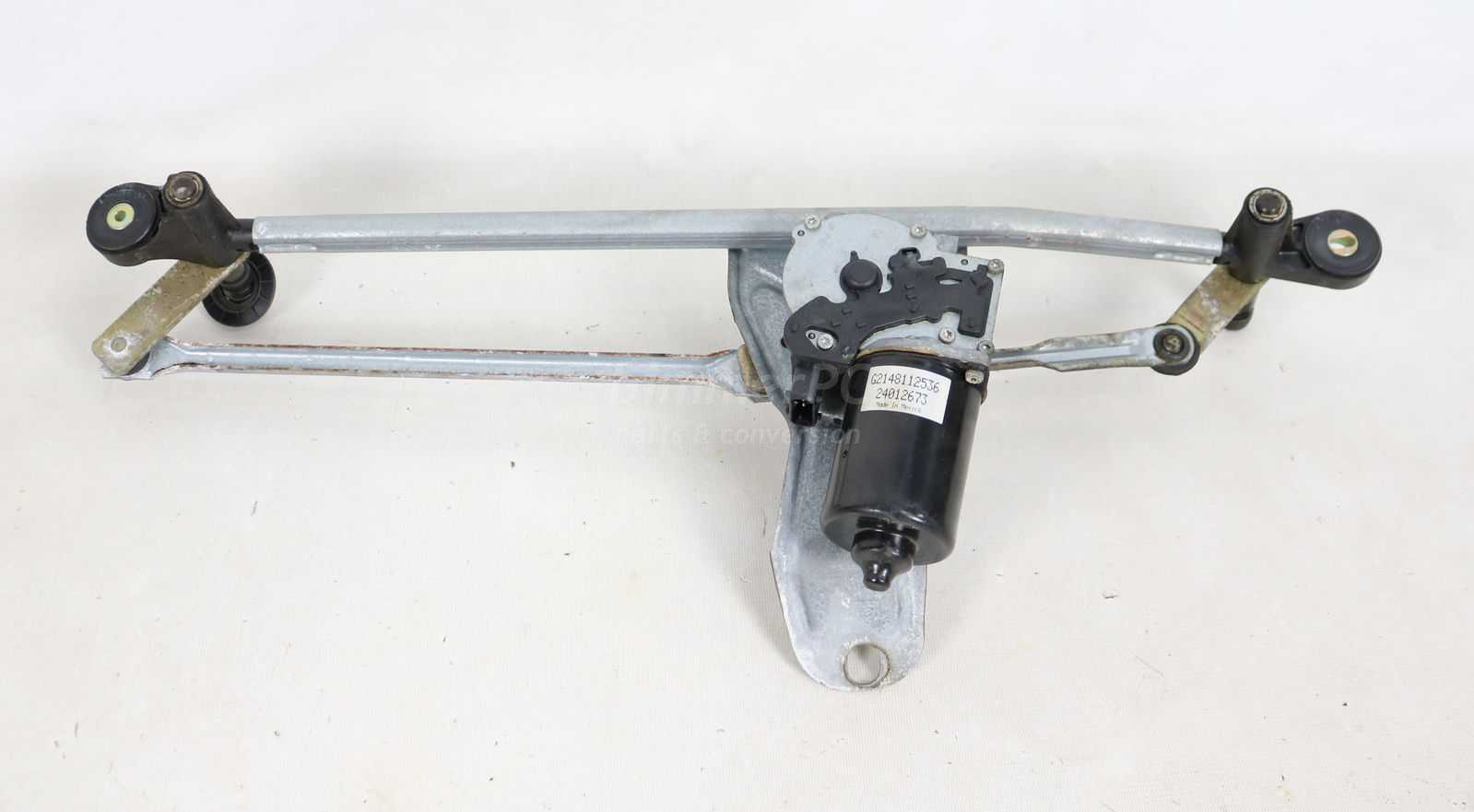 Picture of BMW 61617046570 Windshield Wipers Linkage Gearbox Motor E53 for sale