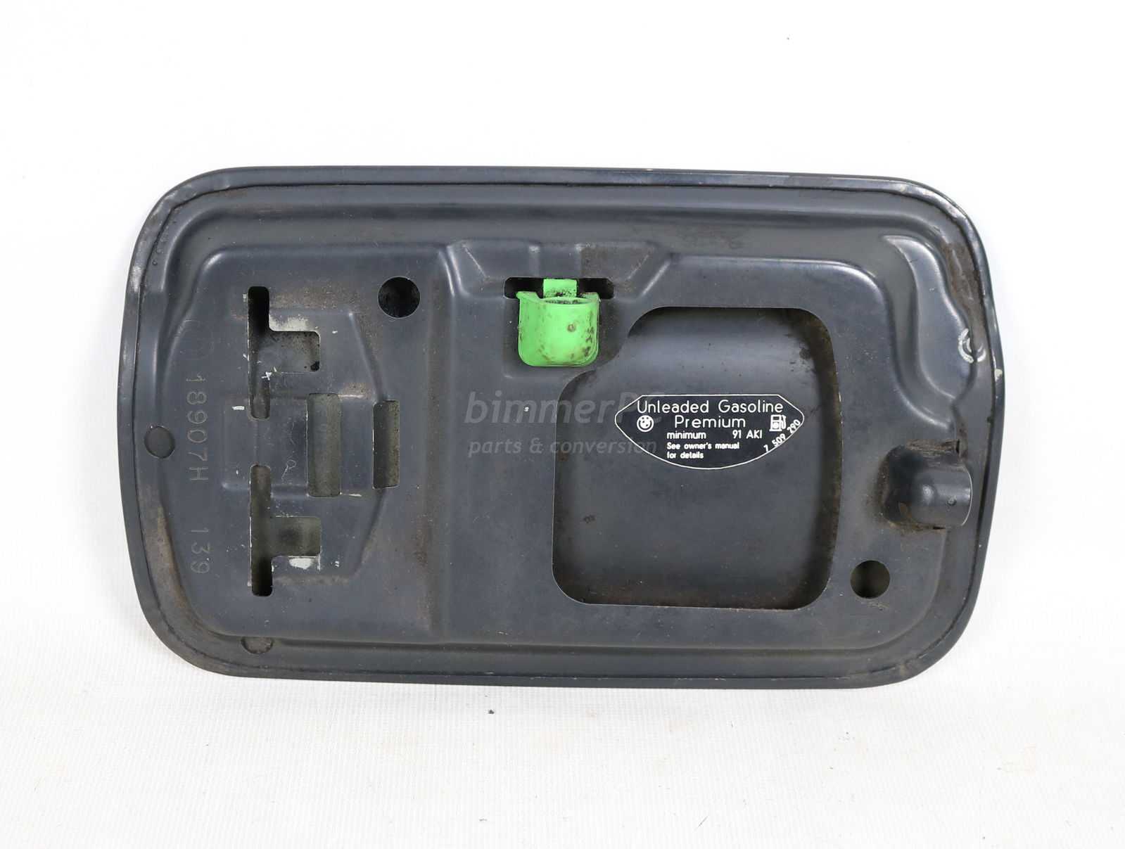 Picture of BMW 51177001027 Gas Lid Flap Fuel Door E53 for sale