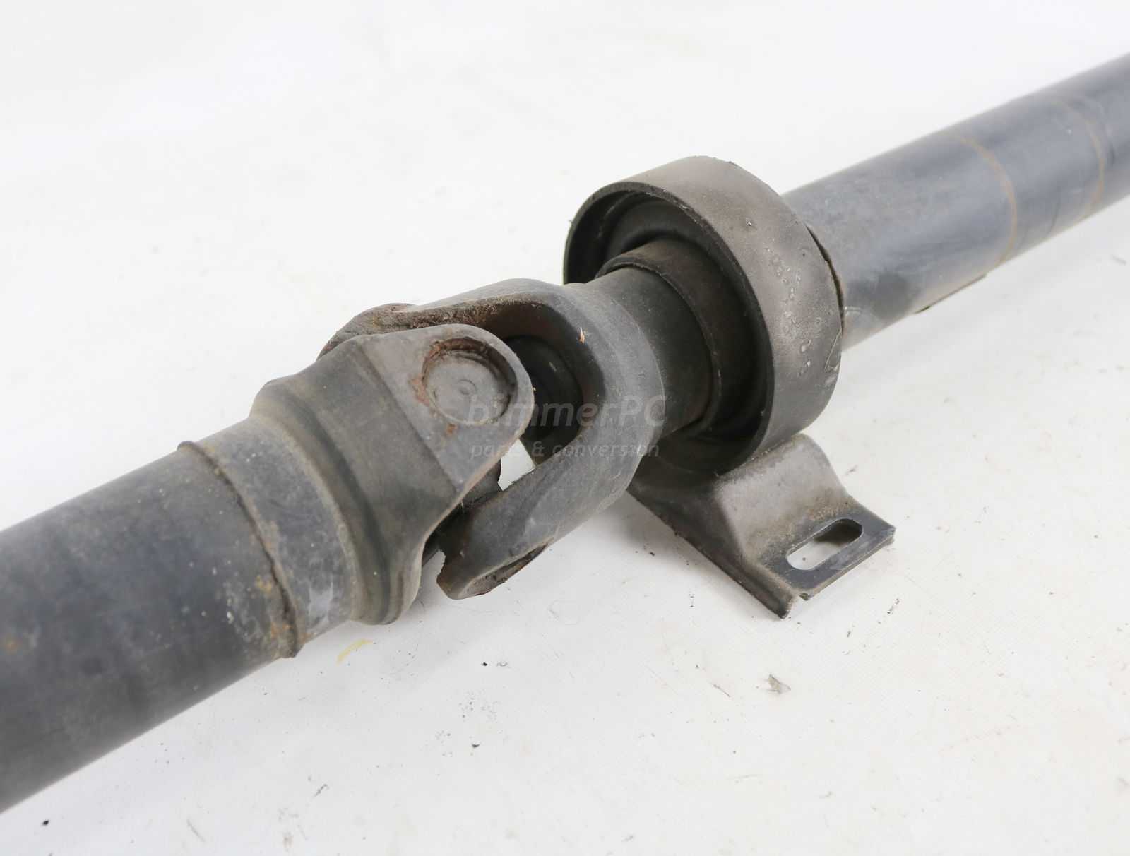 Picture of BMW 26111227202 Automatic Transmission Driveshaft M70 V12 750iL E32 for sale