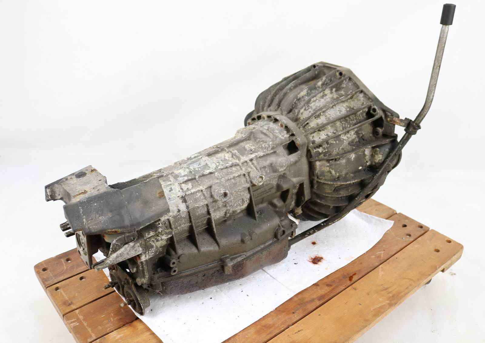 Picture of BMW 24001218172 Automatic Transmission 4 Speed ZF 4hp-24 Code FW V12 M70 E32 750iL Early for sale