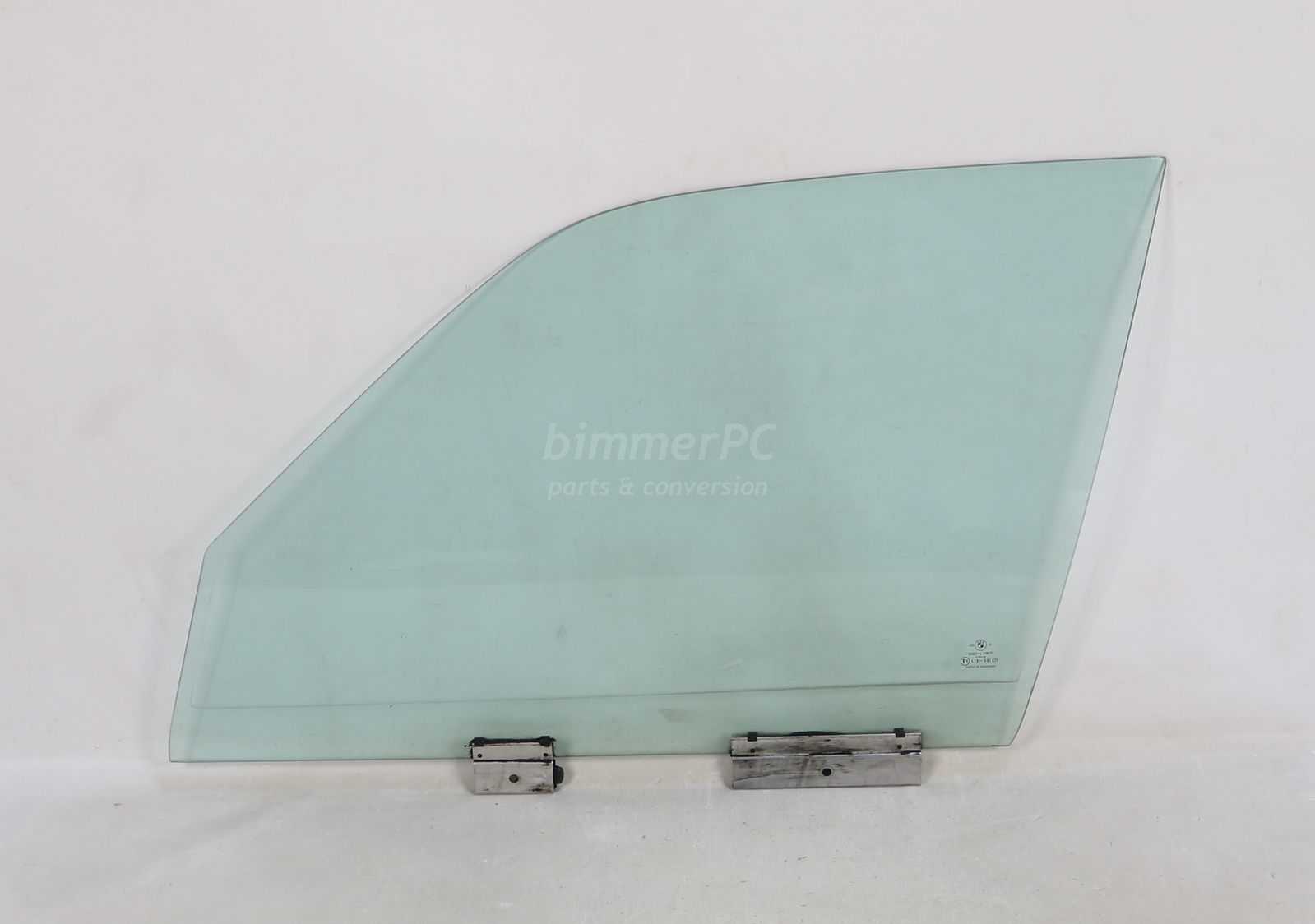 Picture of BMW 51328105031 Front Left Drivers Window Pane Door Glass E32 for sale