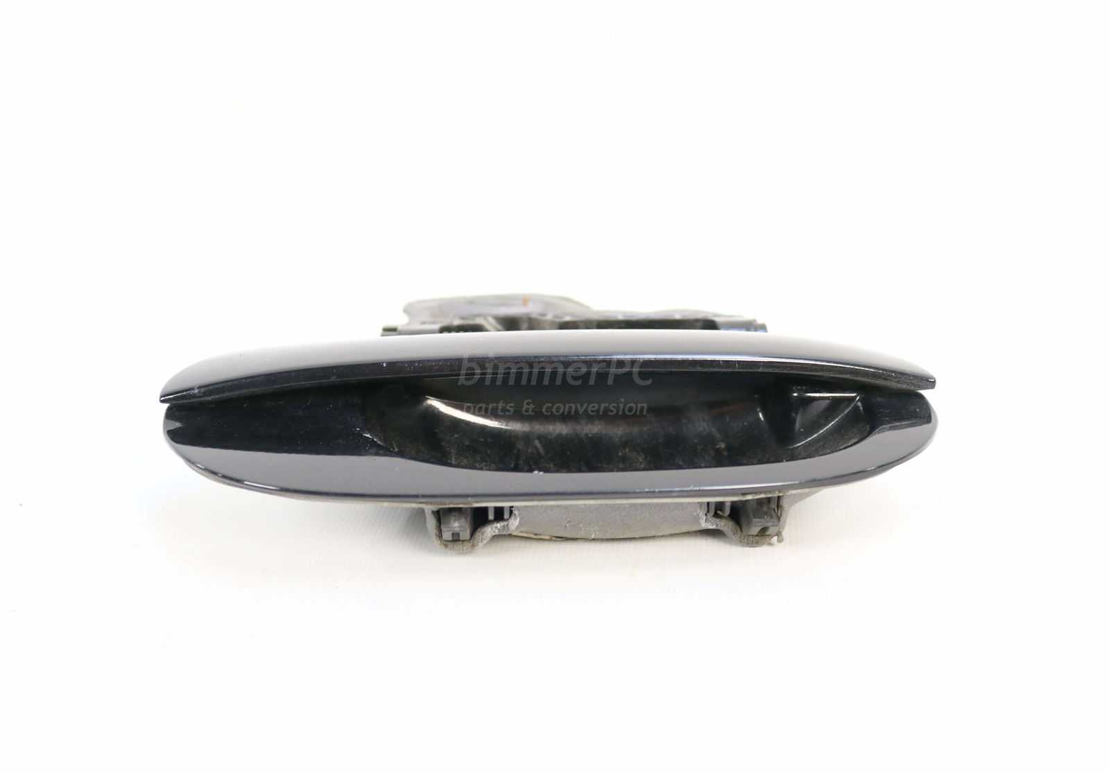 Picture of BMW  Right Front Passengers Door Handle Plastic E39 for sale