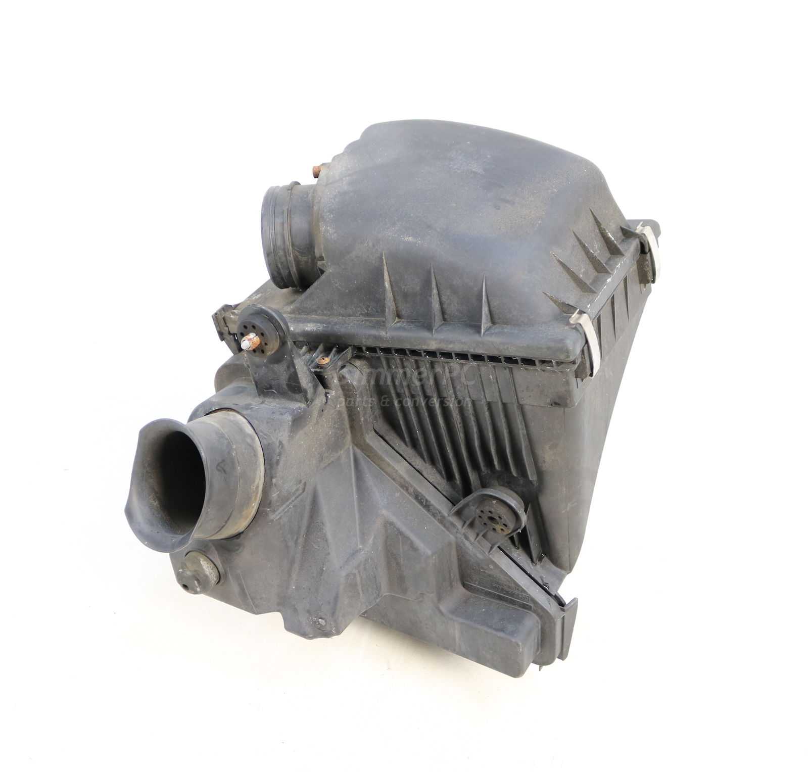 Picture of BMW 13717544408 Drivers Left Intake Air Filter Cleaner Housing Box N62tu E65 E66 Late for sale