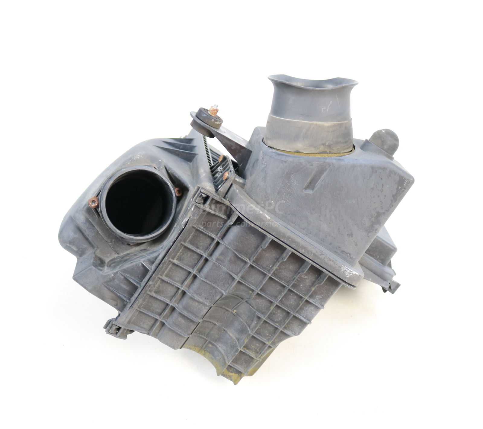 Picture of BMW 13717544408 Drivers Left Intake Air Filter Cleaner Housing Box N62tu E65 E66 Late for sale