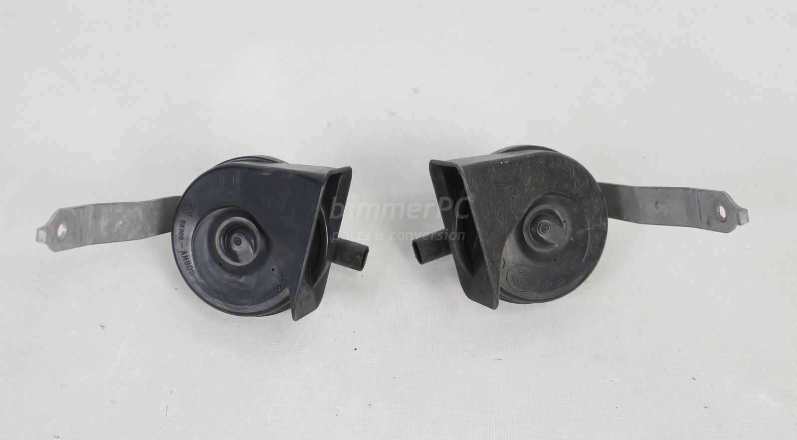 Picture of BMW 61336968441 Factory Air Horns with Brackets Hi Low Pitch Set E65 E66 for sale