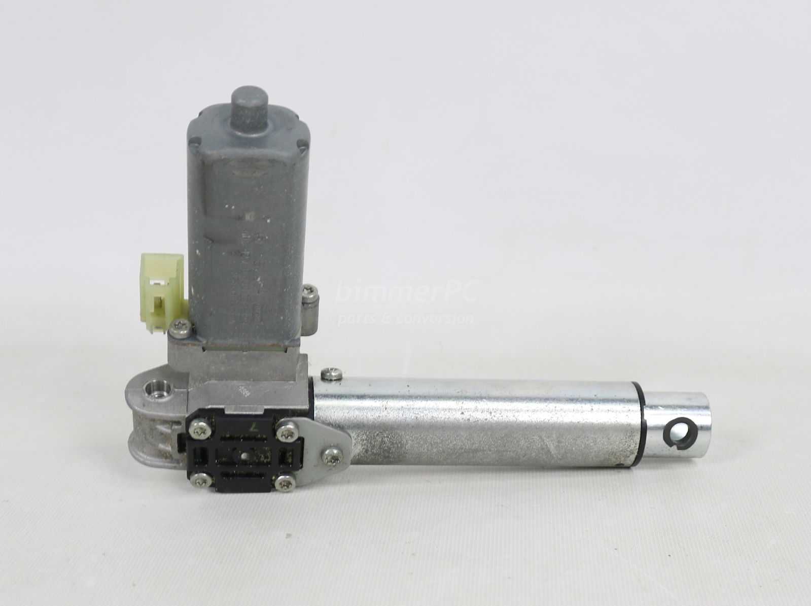 Picture of BMW  Front Left Seat Power Rear Height Adjustment Drive Motor Gearbox E60 E66 E70 E71 for sale