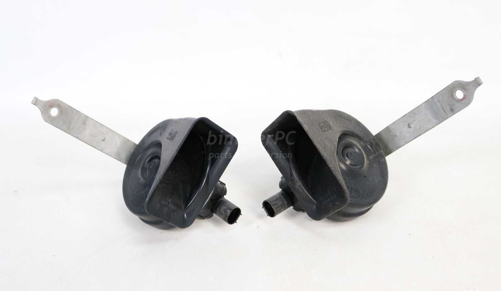 Picture of BMW 61336968441 Factory Air Horns with Brackets Hi Low Pitch Set E65 E66 for sale