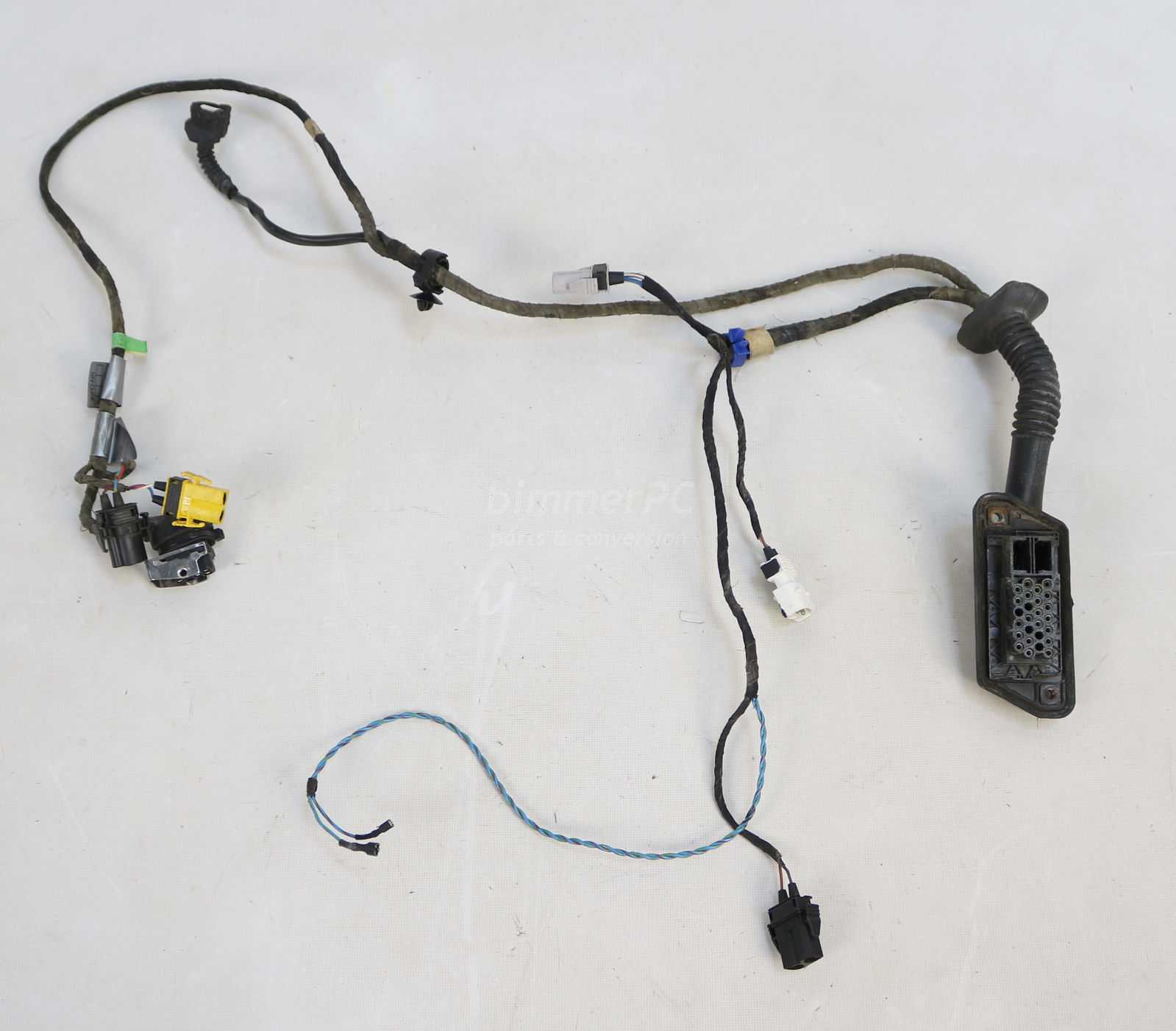 Picture of BMW 61128351956 Right Front Passengers Door Wiring Harness E34 1991 for sale