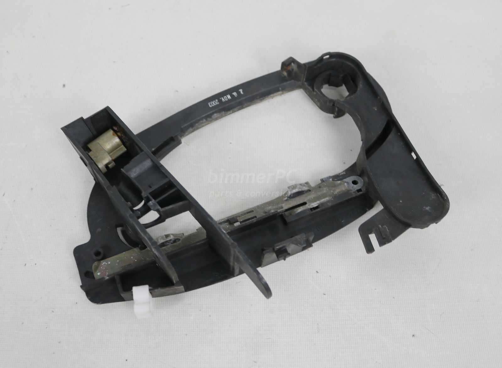 Picture of BMW 51217191574 Passengers Right Front Door Handle Carrier Lock Frame E65 E66 for sale