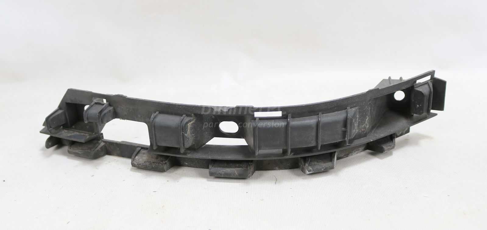 Picture of BMW 51127012290 Rear Right Passengers Bumper Lower Tail Light Finisher Trim Strip Mounting Bracket E65 E66 Early for sale