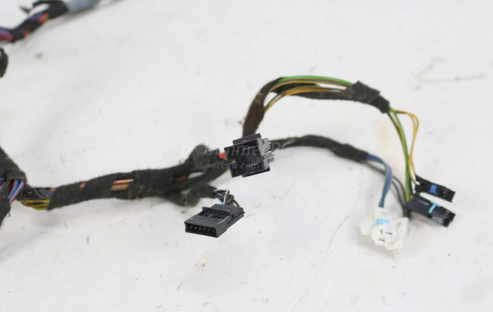 Picture of BMW 61117111904 Front Left Power Drivers Seat Memory Wiring Harness E53 Late for sale