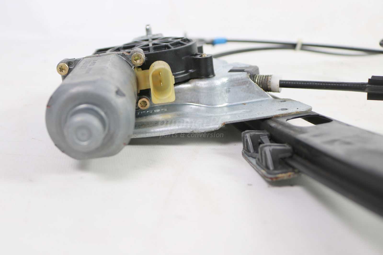 Picture of BMW 51338254912 Right Front Passengers Door Window Regulator w Motor Gearbox E53 for sale