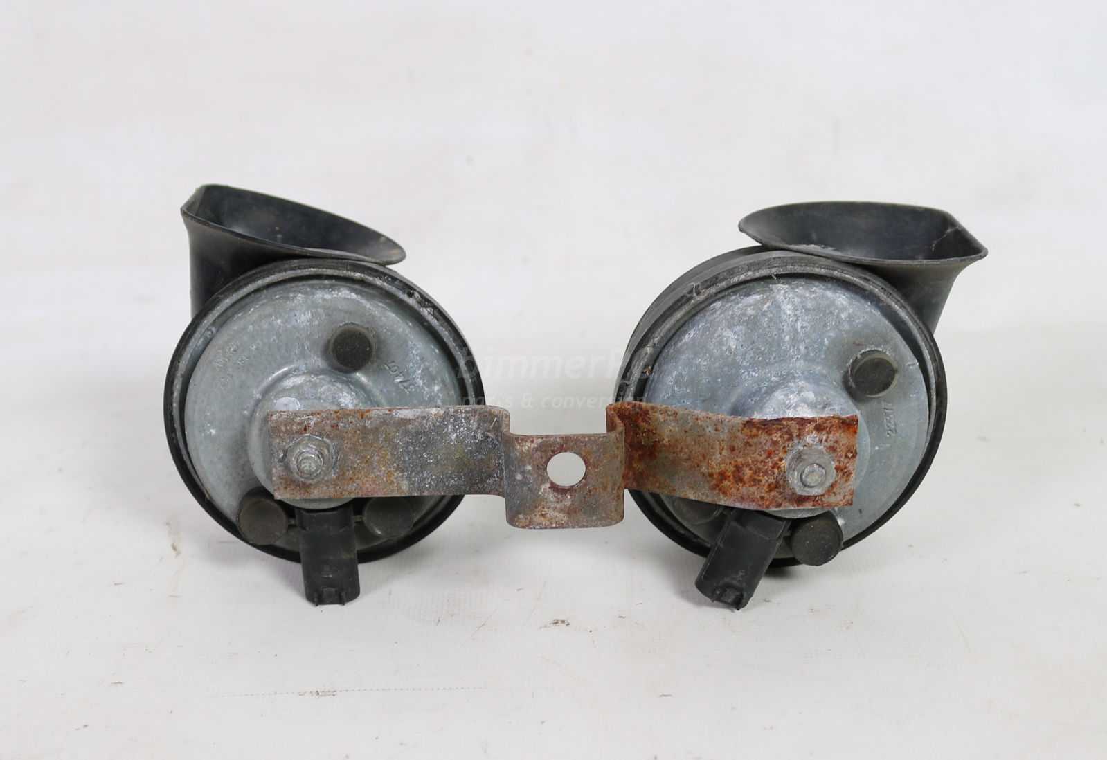 Picture of BMW 61337159420 Factory Air Horns High Low Tone Set E90 E91 E92 E93 E53 for sale