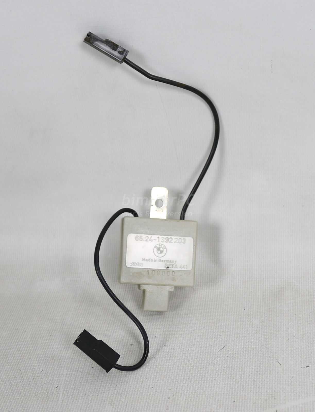 Picture of BMW 65241392203 Antenna Trap Circuit Amplifier Module Unit E34 for sale