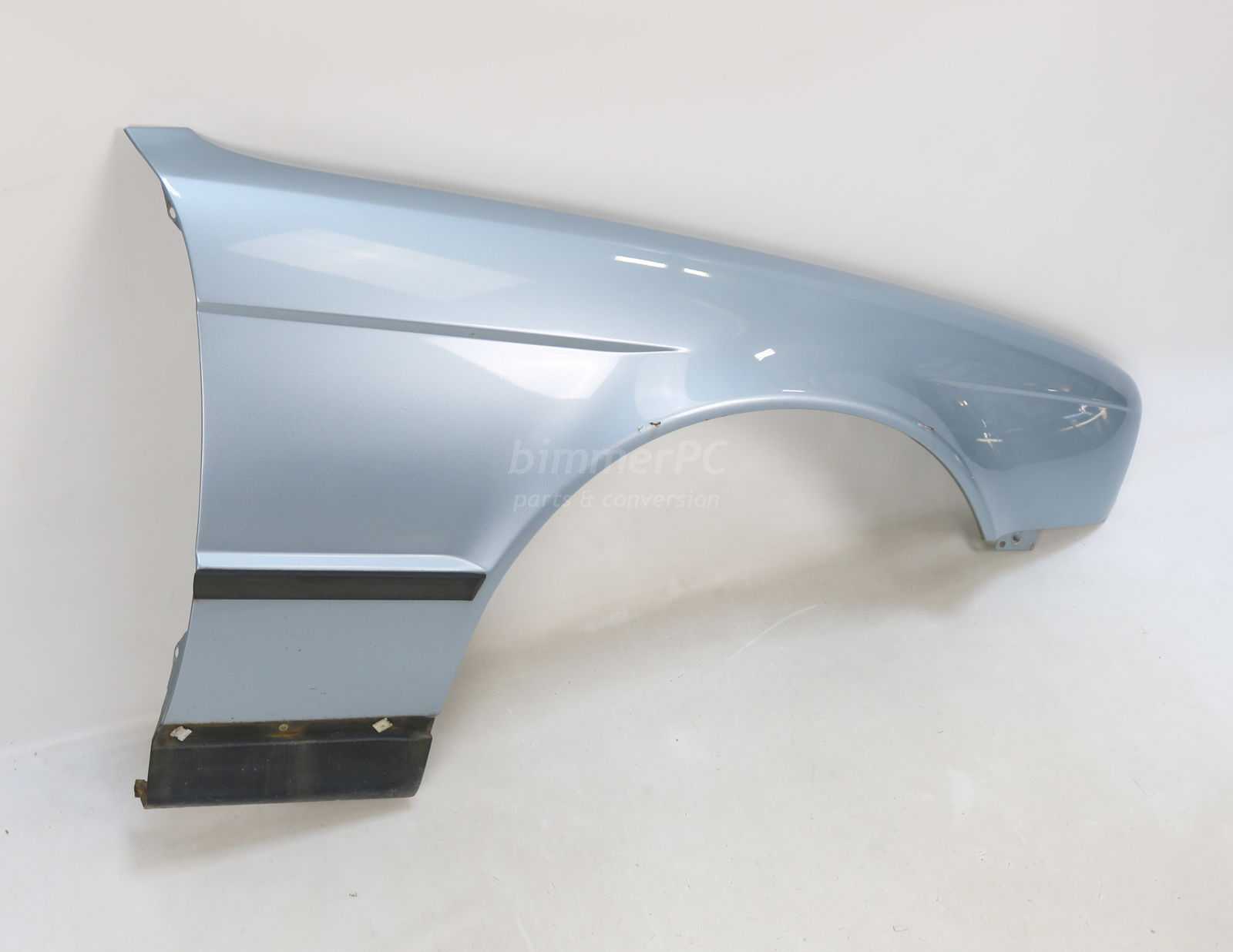 Picture of BMW 41351946928 Front Right Passengers Fender E34 for sale