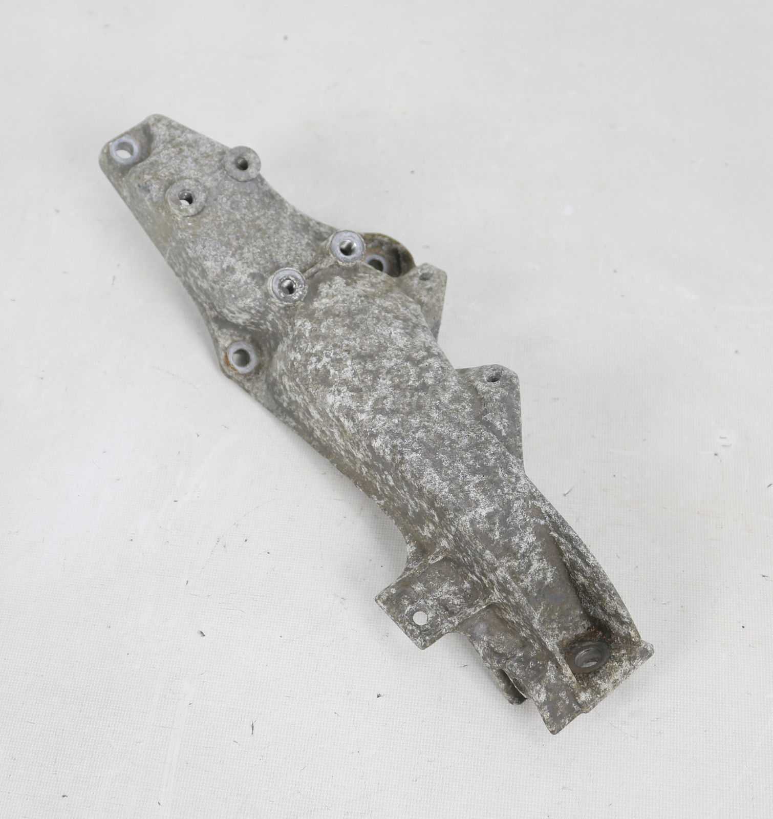 Picture of BMW 11811137015 Left Drivers Engine Motor Mount Arm Bracket M42 M44 E36 Z3 for sale