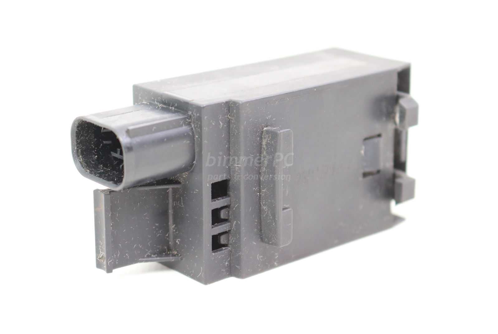 Picture of BMW 64116917001 AUC Sensor Climate Control E38 E39 E46 E34 E31 E53 for sale