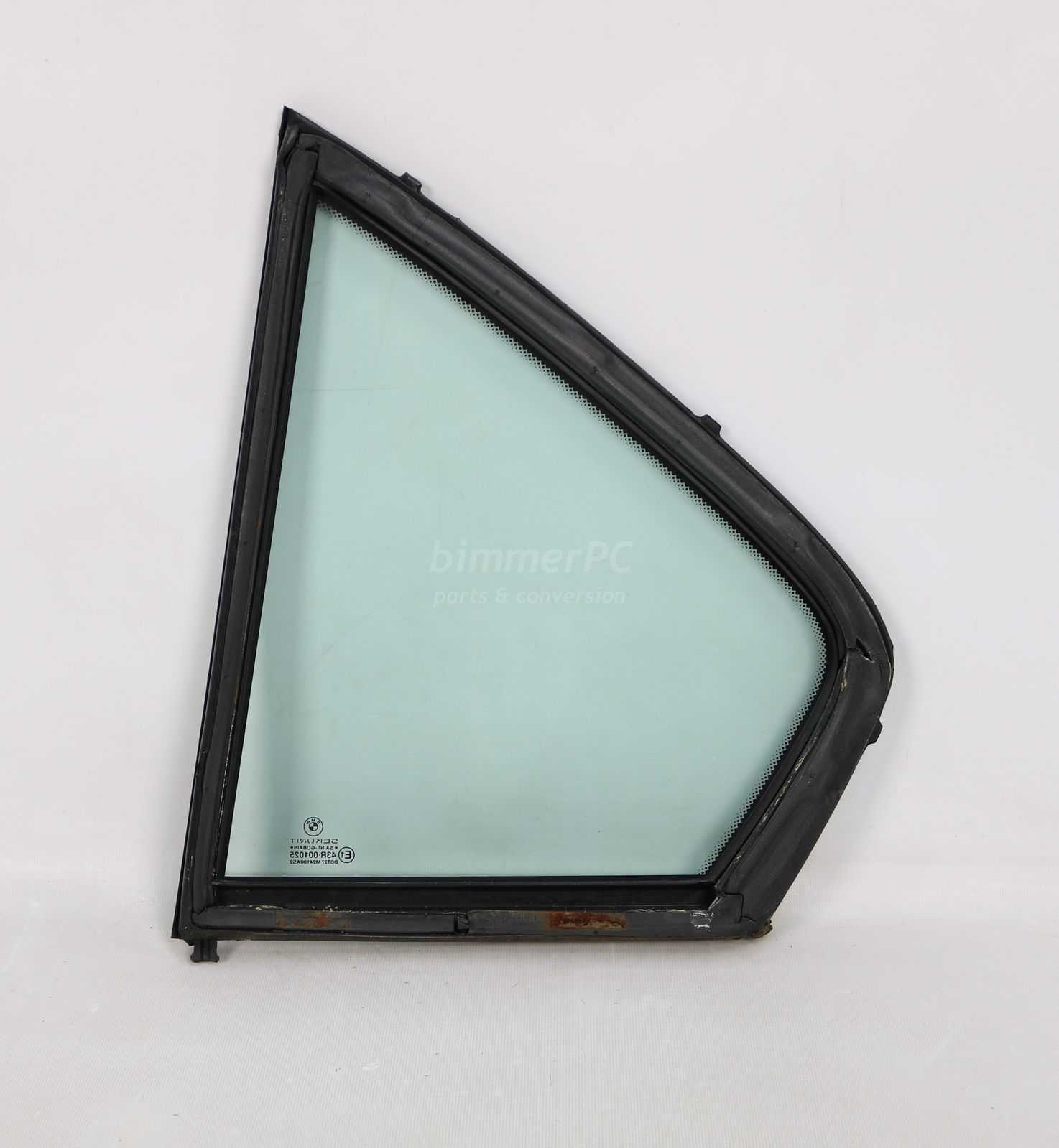 Picture of BMW  Right Rear Passengers Door Quarter Glass Window Single Pane E38 for sale