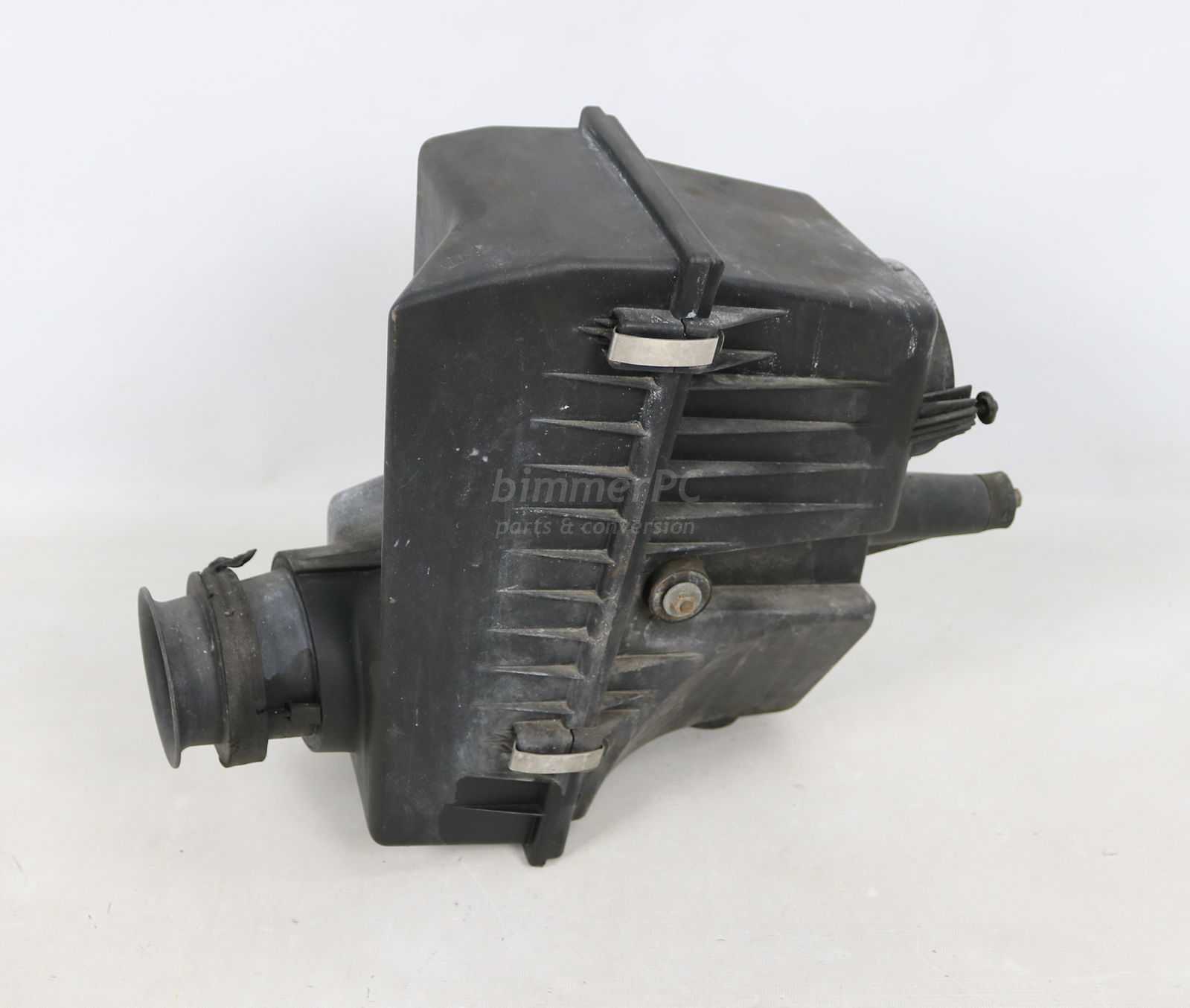 Picture of BMW 13711735344 Intake Air Filter Housing Box Assembly E34 525i M50 M50tu for sale