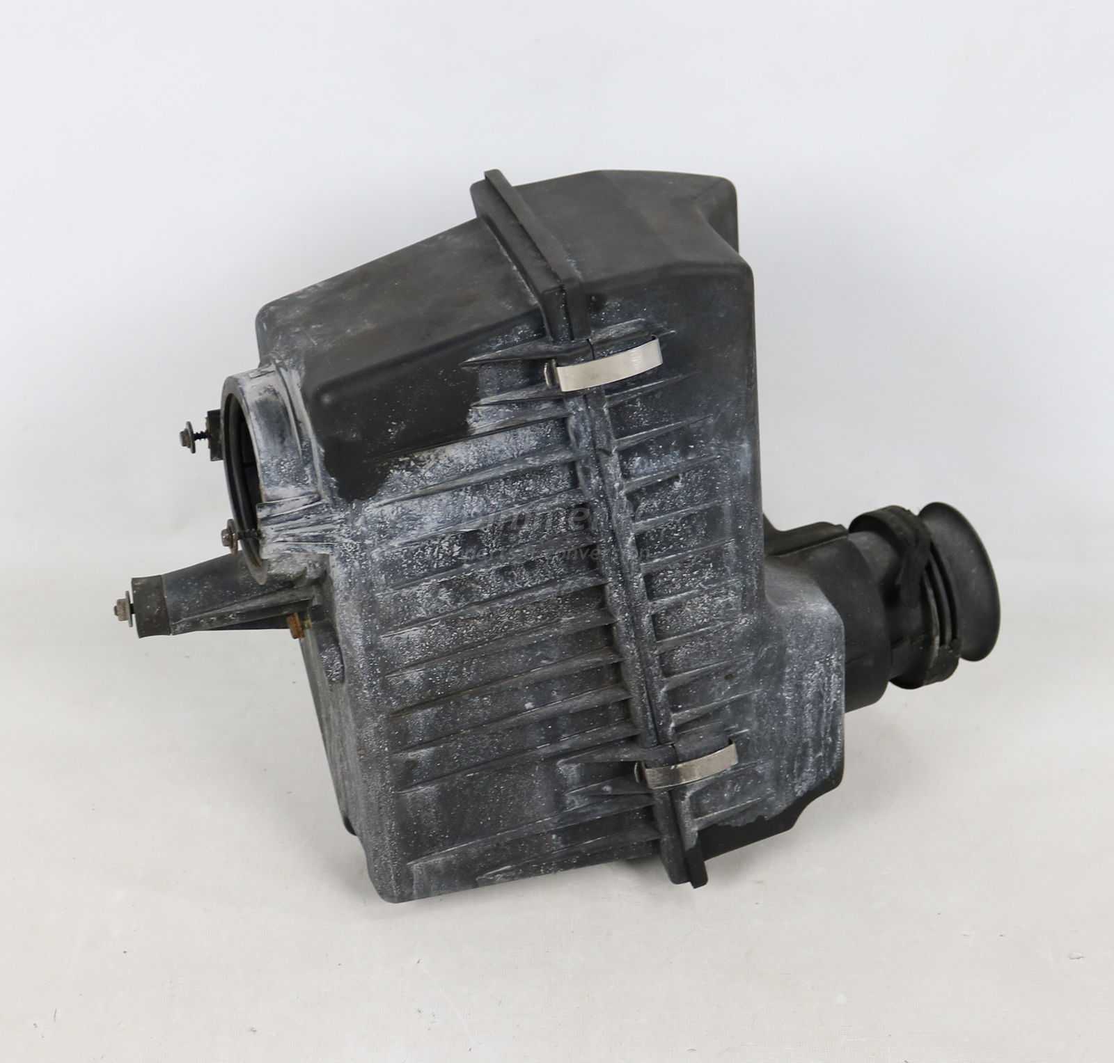 Picture of BMW 13711735344 Intake Air Filter Housing Box Assembly E34 525i M50 M50tu for sale