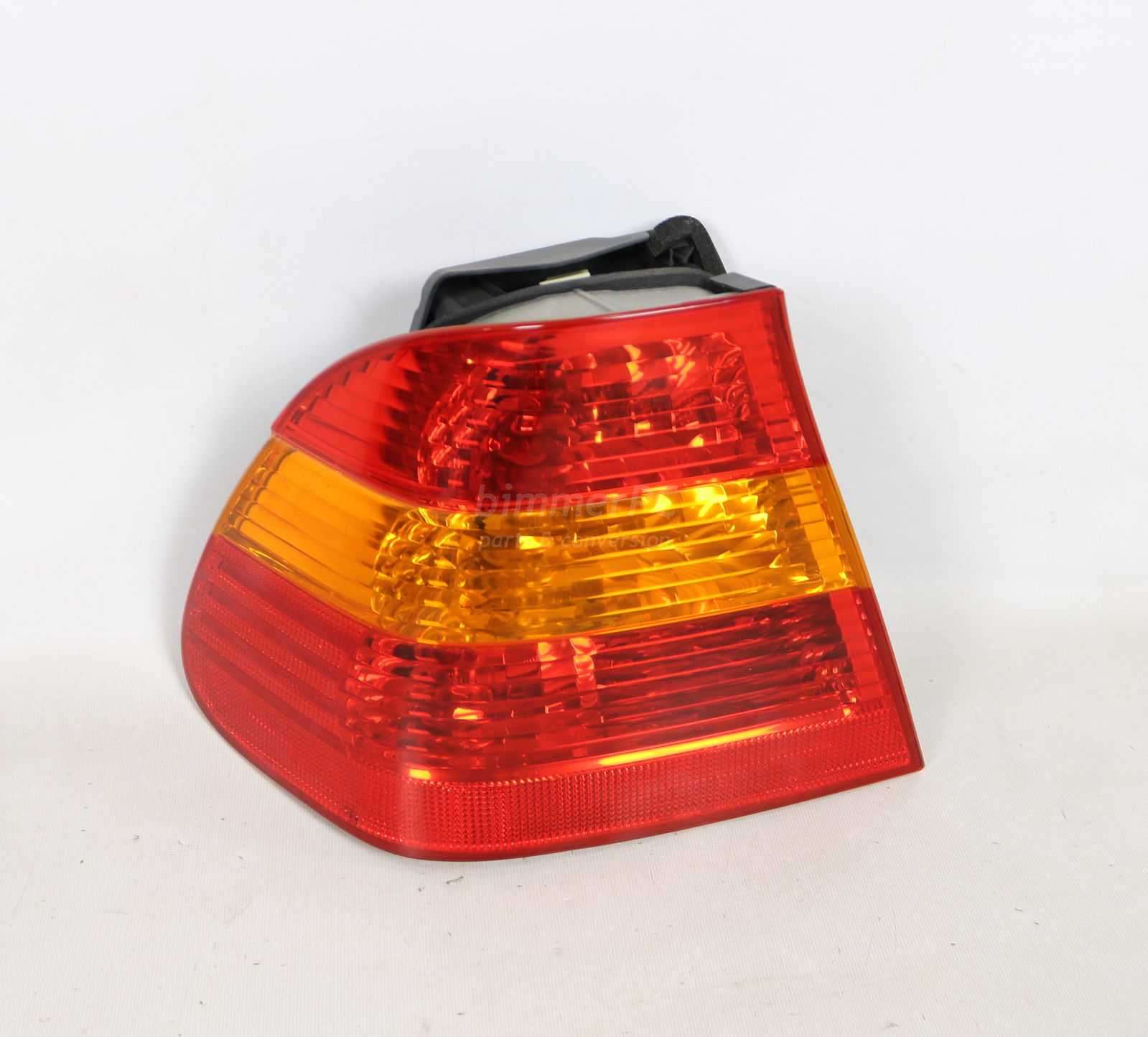 Picture of BMW 63216946533 Left Rear Tail Light Lamp E46 Sedan Late for sale