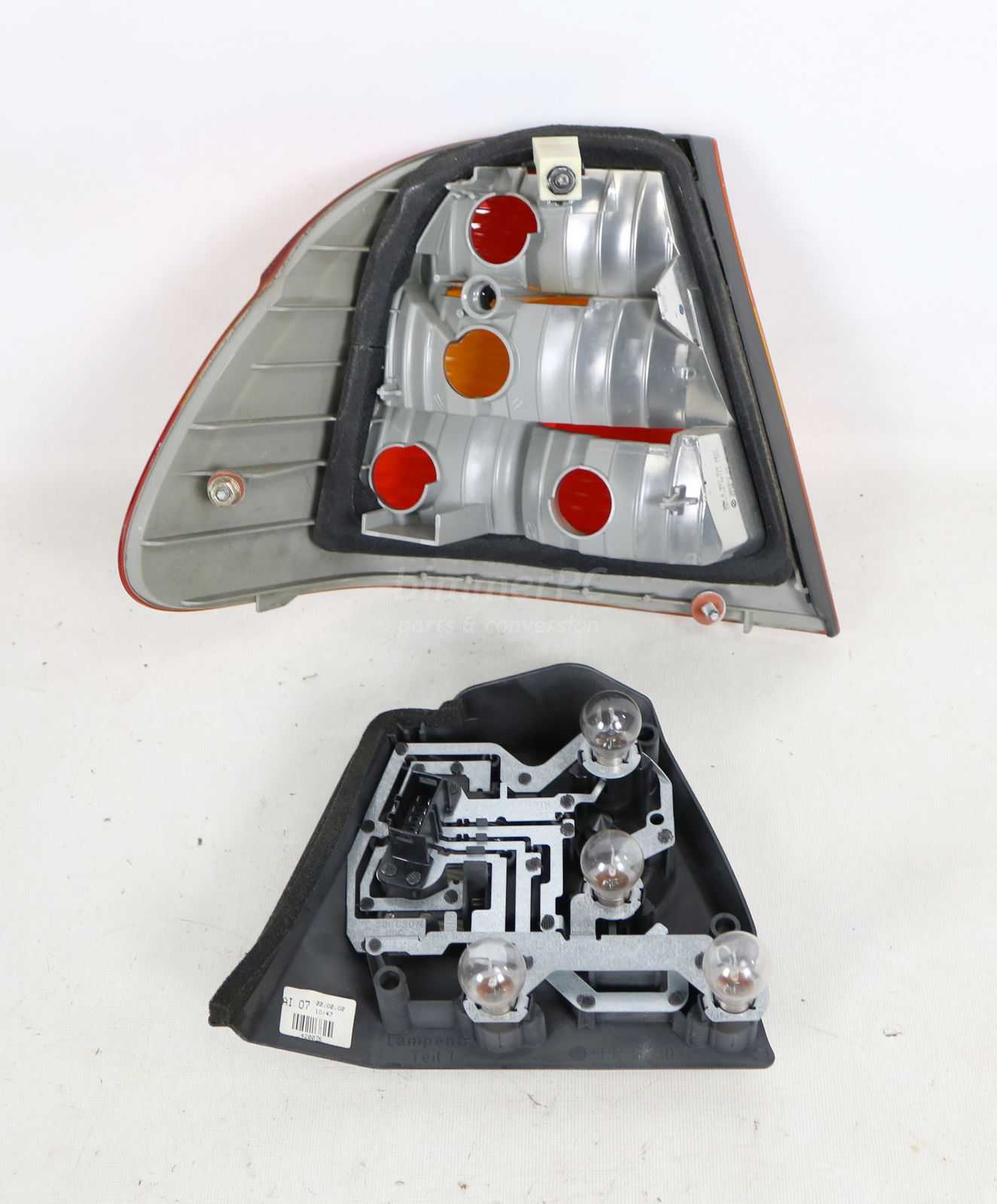 Picture of BMW 63216946534 Right Rear Tail Light Lamp E46 Sedan Late for sale