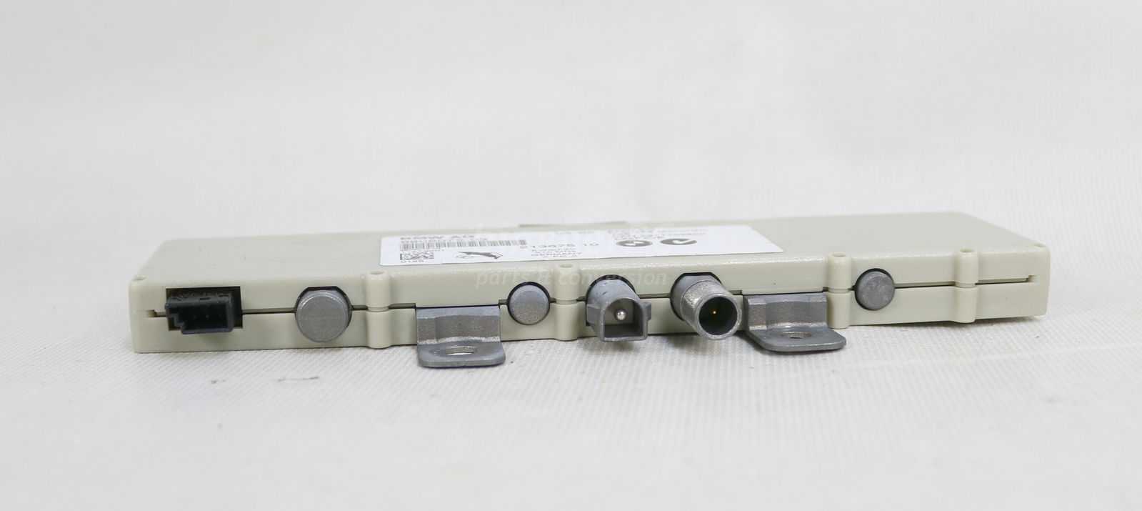 Picture of BMW 65256906075 Radio Antenna Amplifier Computer Module E46 Sedan Coupe Late for sale