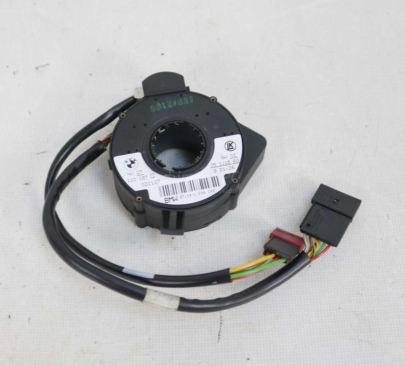 Picture of BMW 37141094143 DSC Steering Column Angle Position Sensor w SEDC E38 E39 for sale