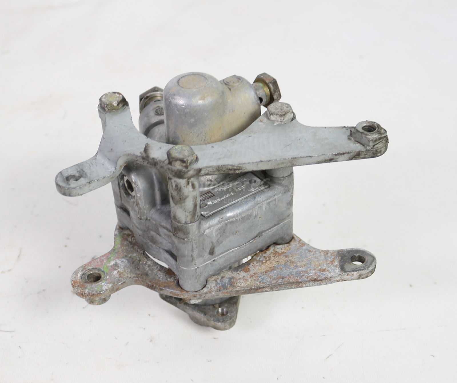 Picture of BMW 32411130556 Power Steering Pump M30 Engine E32 735i Early for sale