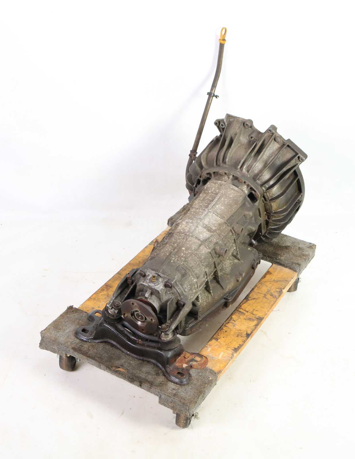 Picture of BMW 24001469773 Automatic Transmission 4 Speed ZF 4hp-22 ET Code M30 6-Cylinder E32 Early for sale