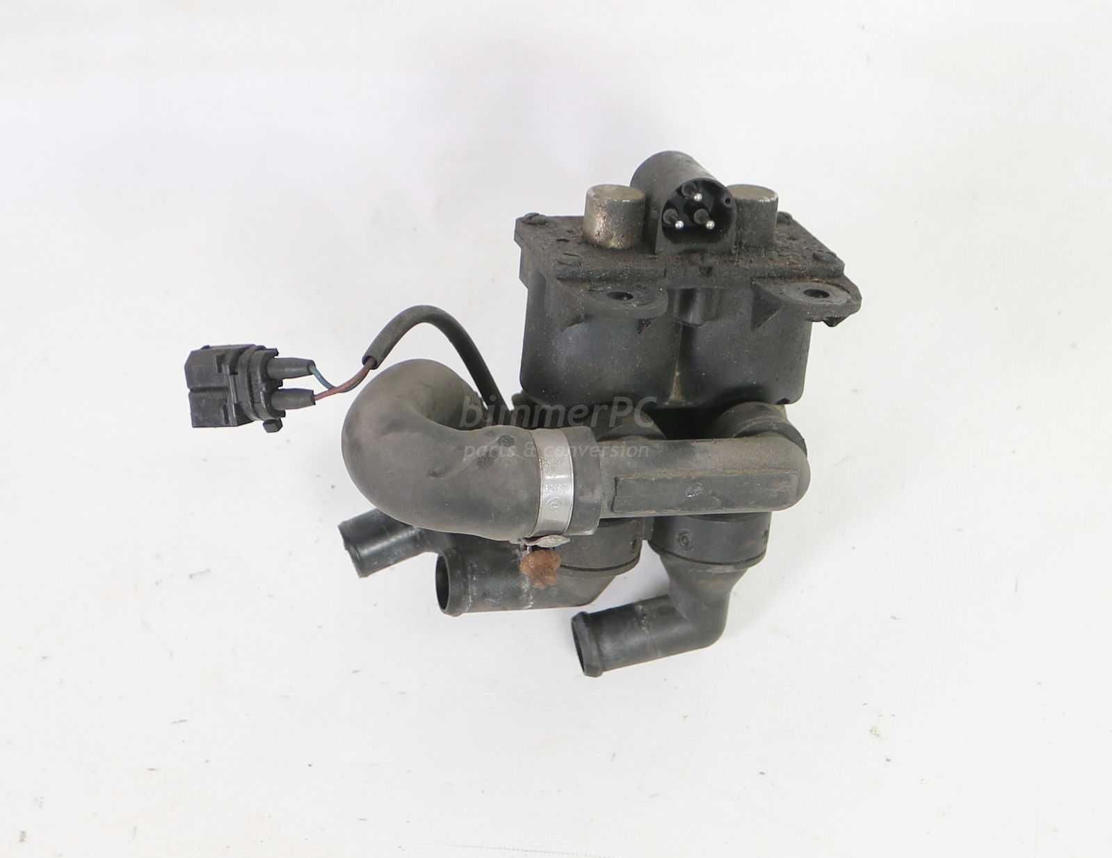 Picture of BMW 64111388619 Heater Valves Coolant Diversion E32 Early for sale