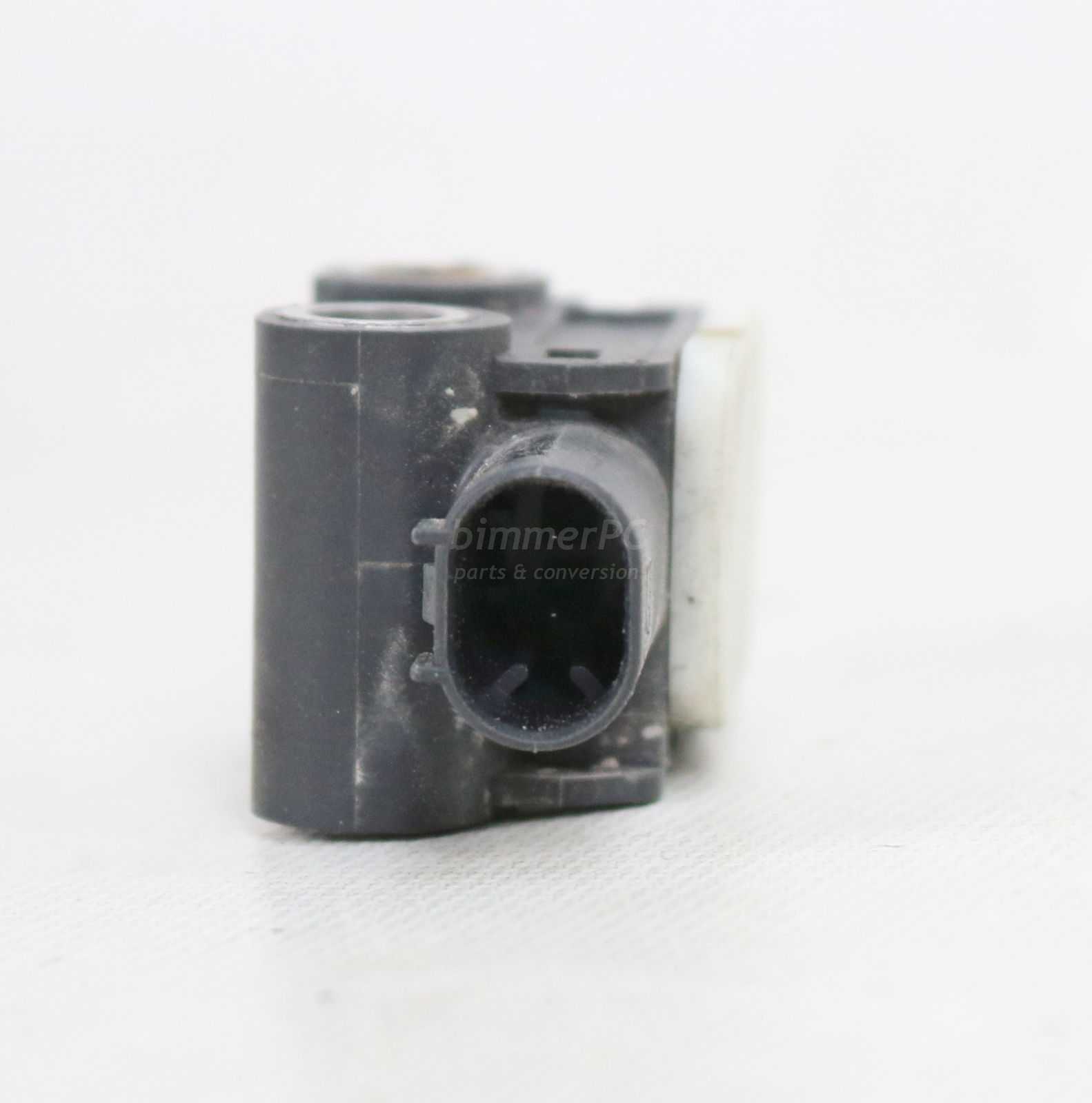 Picture of BMW 65776988143 Acceleration Sensor SRS E90 E91 E92 E93 E82 E88 Late for sale