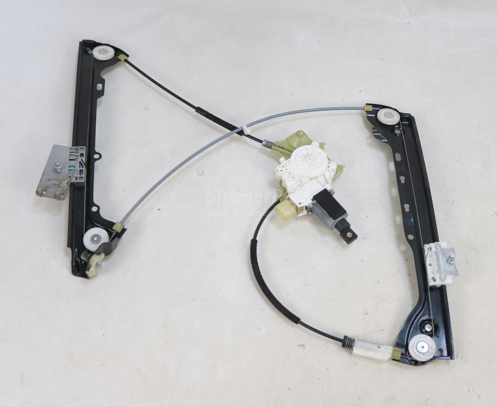 Picture of BMW 51337193456 Right Front Passengers Window Regulator w Motor E92 Coupe E93 Convertible for sale