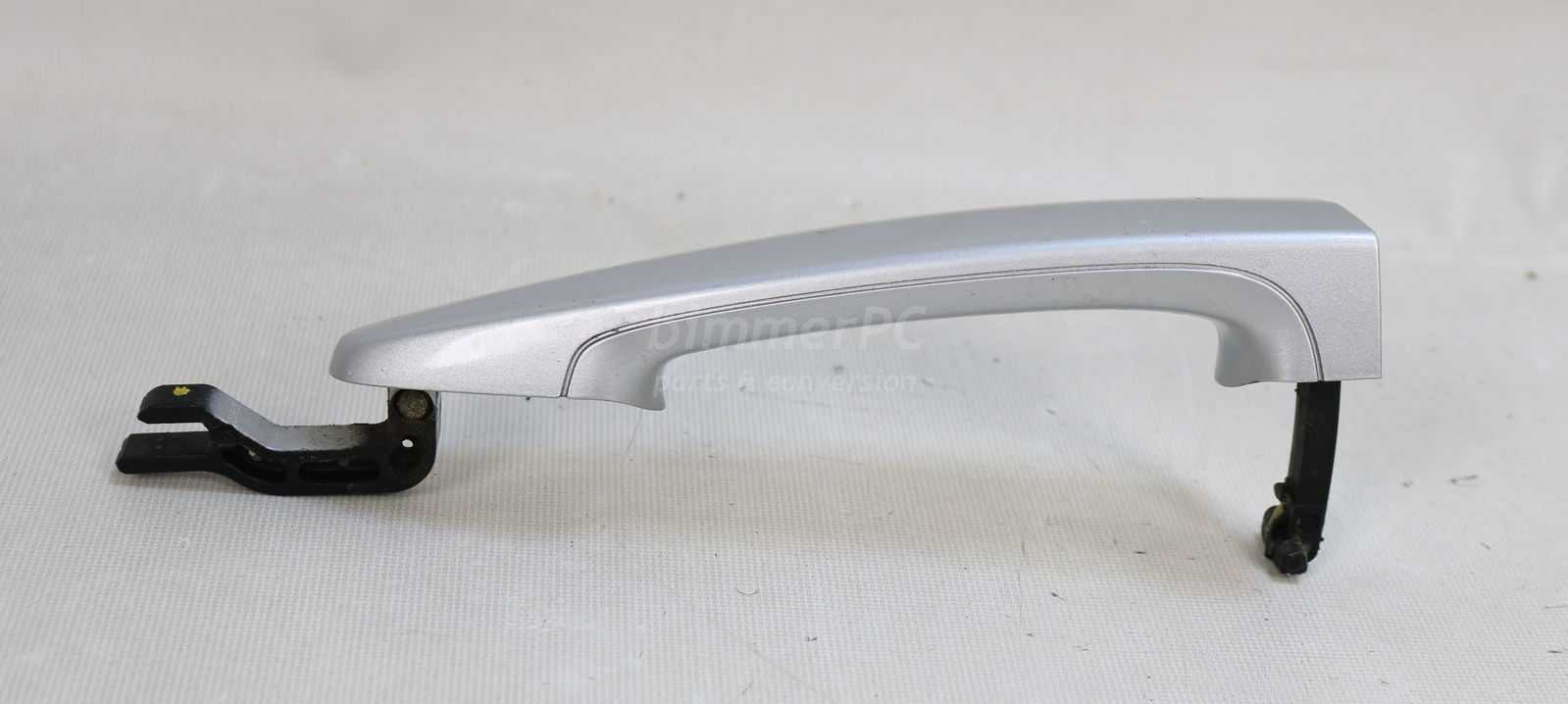 Picture of BMW 51217207562 Right Outside Exterior Door Handle Front Rear F22 F25 F30 F42 F80 E70 E90 E92 Late for sale