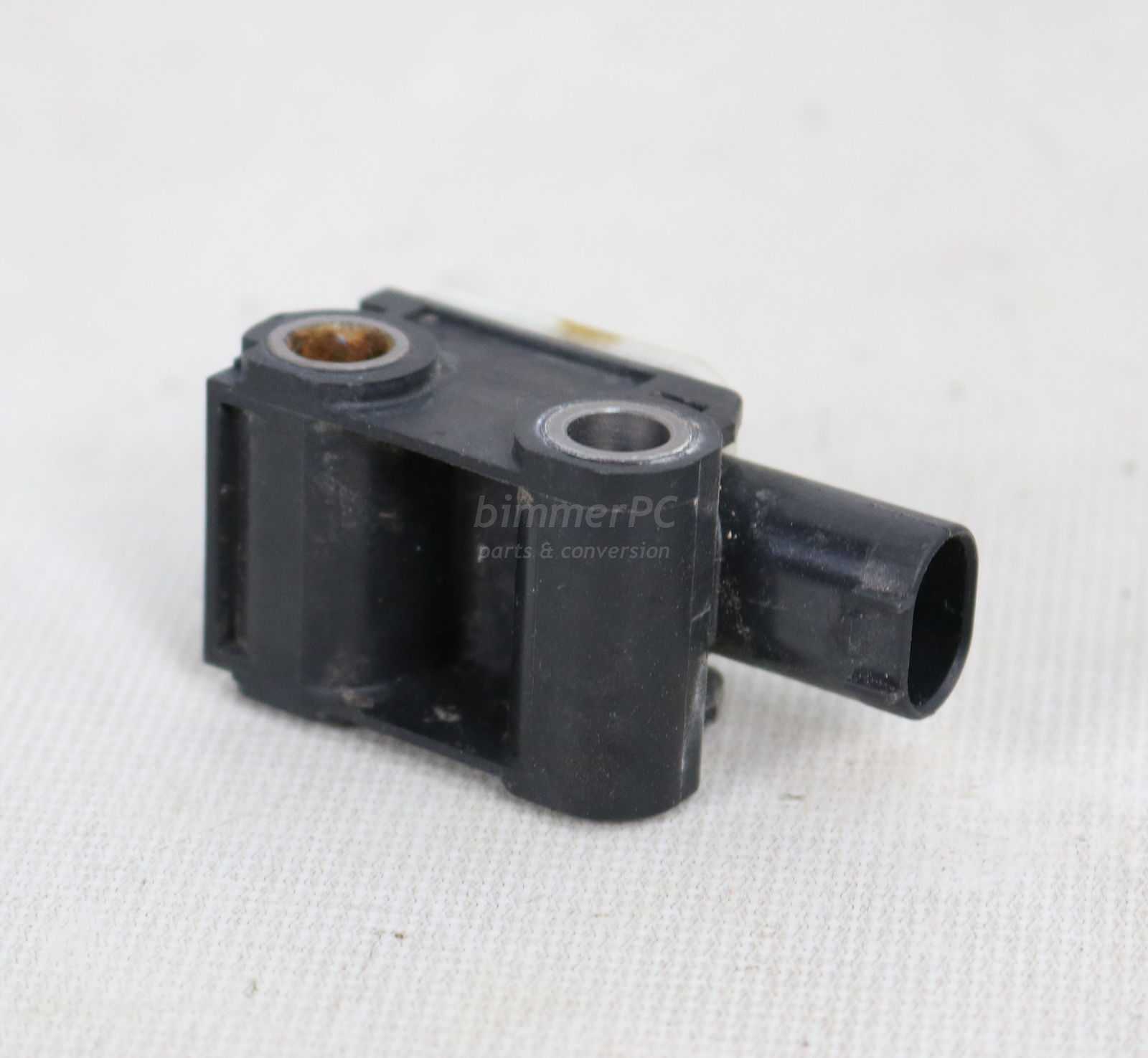 Picture of BMW 65776988143 Acceleration Sensor SRS E90 E91 E92 E93 E82 E88 Late for sale