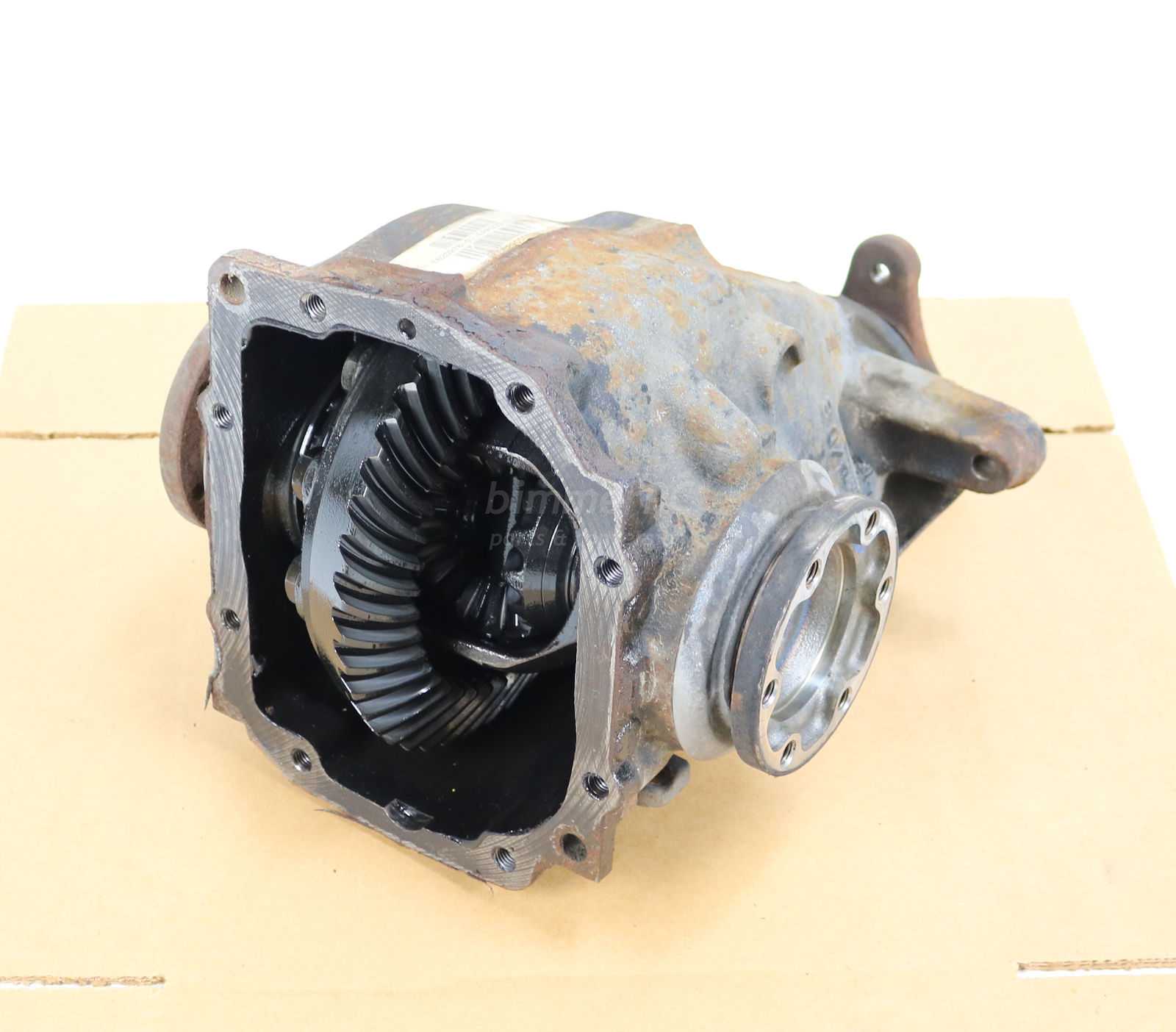 Picture of BMW 33107566189 Rear End Final Drive Differential 3.91 Open Automatic Transmission E90 E91 E92 for sale