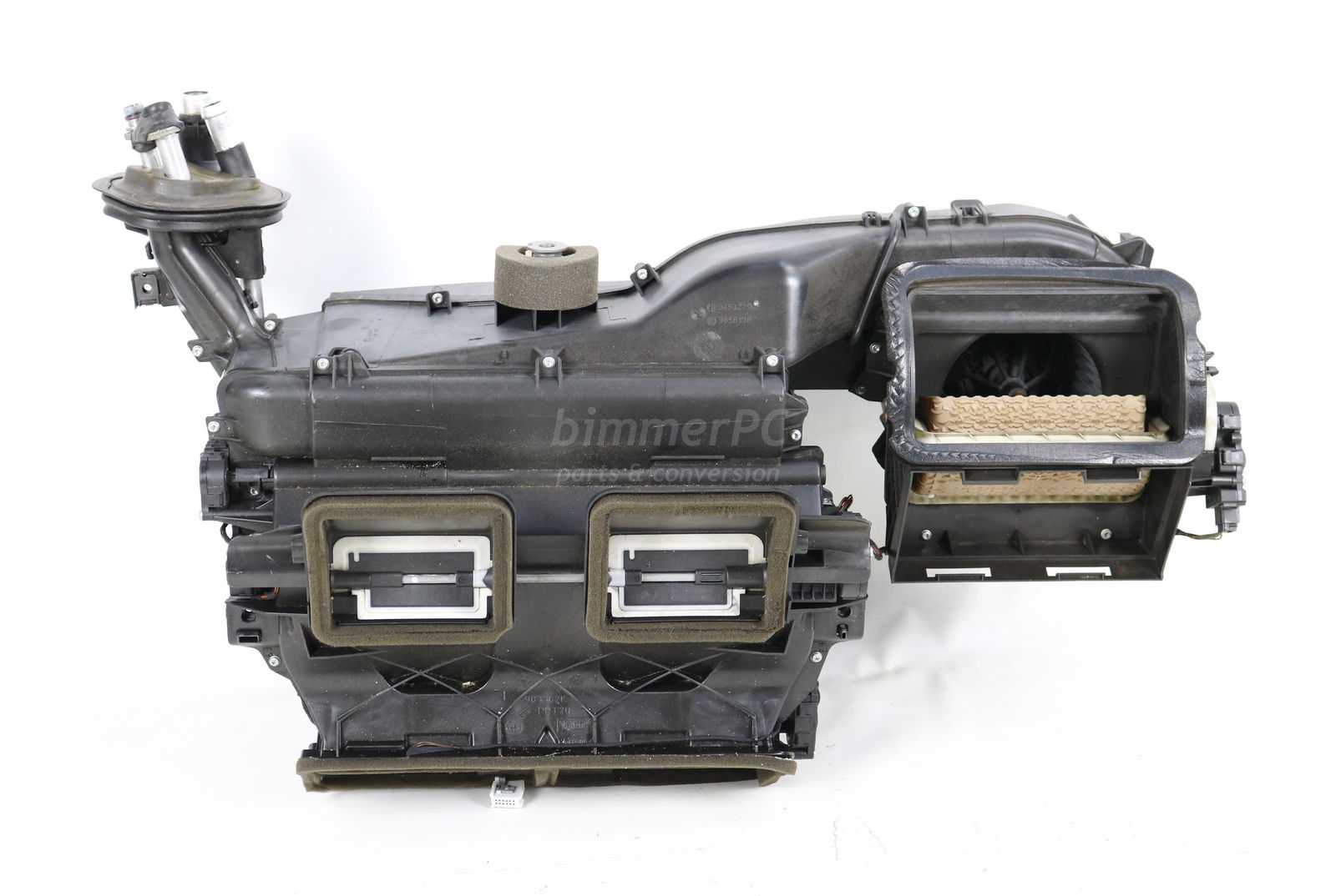 Picture of BMW 64119136170 Heater Box Housing AC Evaporator w Blower E90 E92 E93 Late for sale