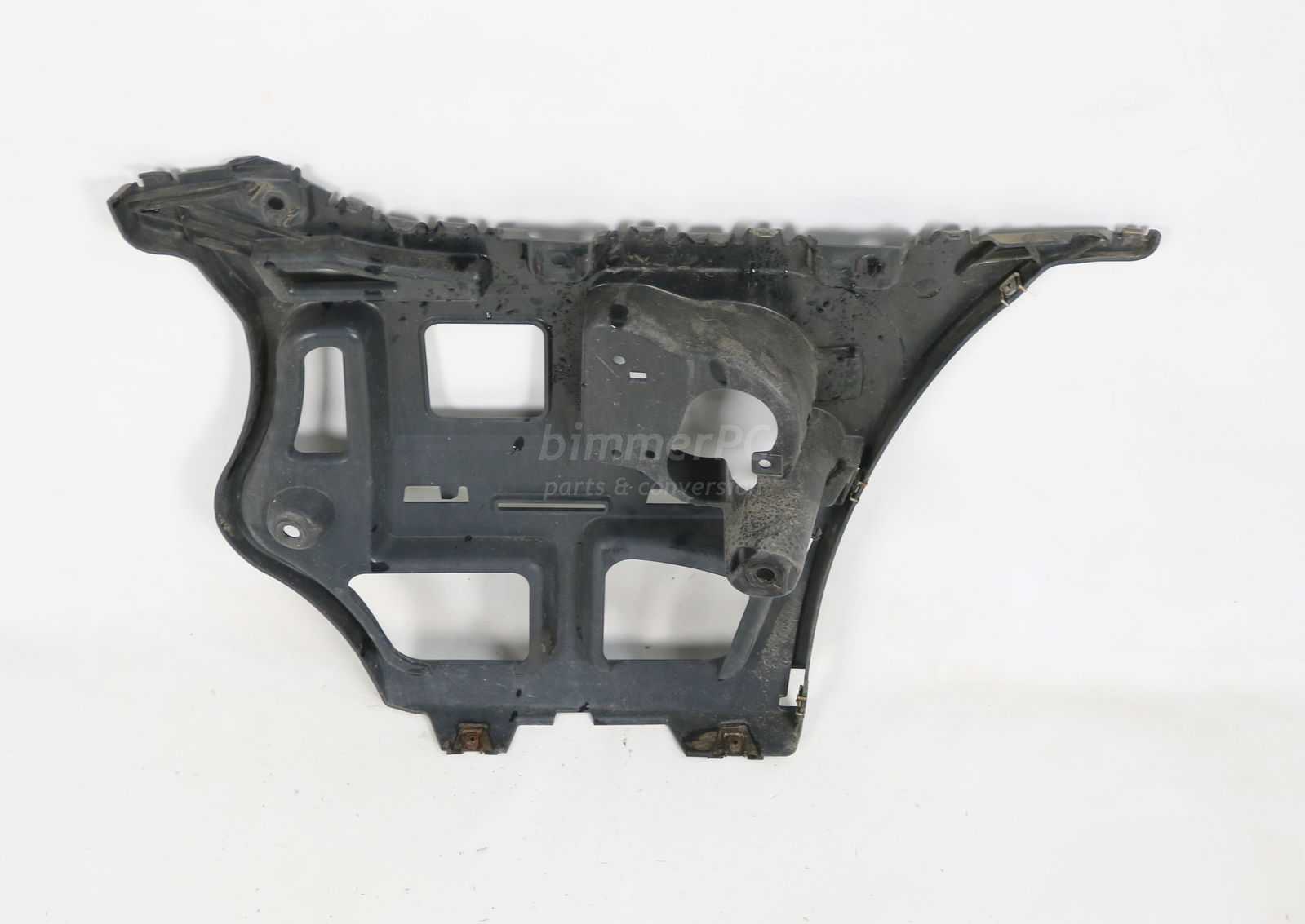 Picture of BMW 51127202667 Left Rear Bumper Mounting Guide Bracket E90 LCI Late for sale