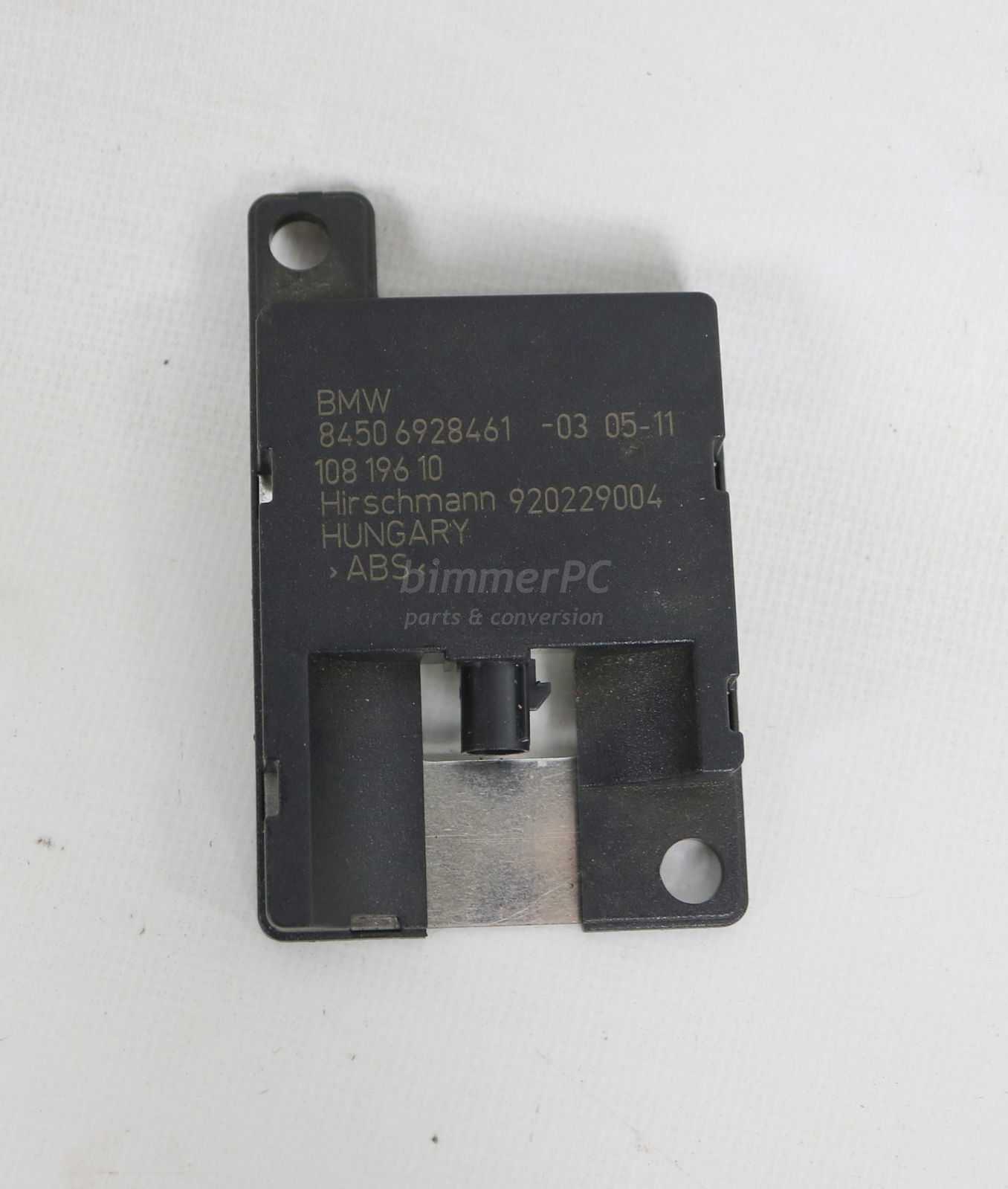 Picture of BMW 84506928461 Bluetooth Antenna Amplifier Computer Module Unit E60 E90 E92 E93 E63 E66 E65 E70 E83 E53 for sale