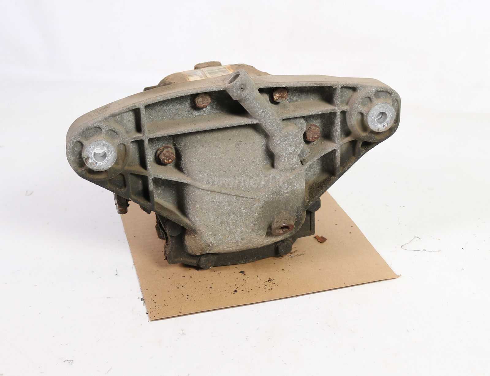 Picture of BMW 33107529494 Rear End Final Drive Differential 3.46 Medium Case E39 Late for sale