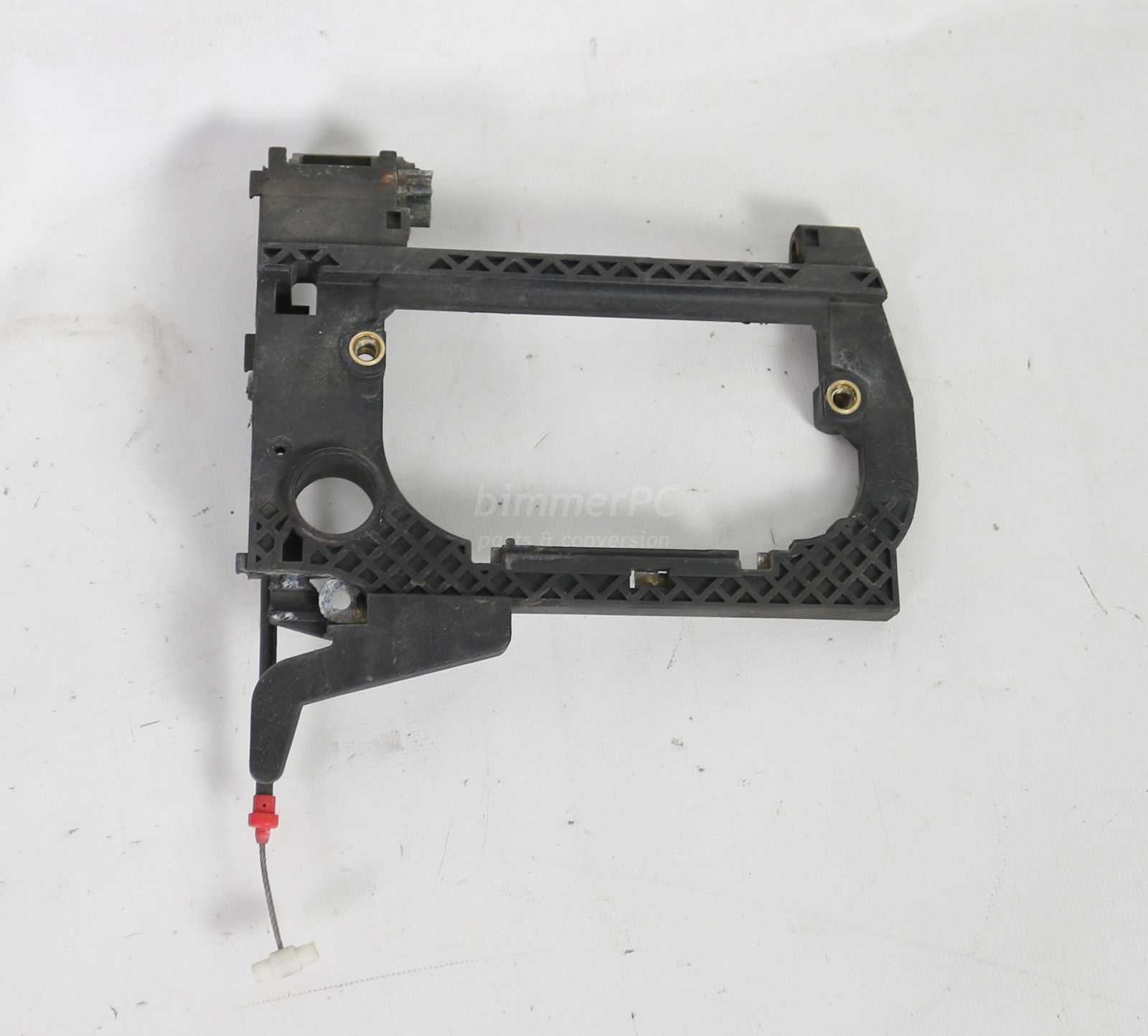 Picture of BMW 51218236644 Right Passengers Front Door Handle Carrier Lock Frame Plastic Bracket E39 for sale