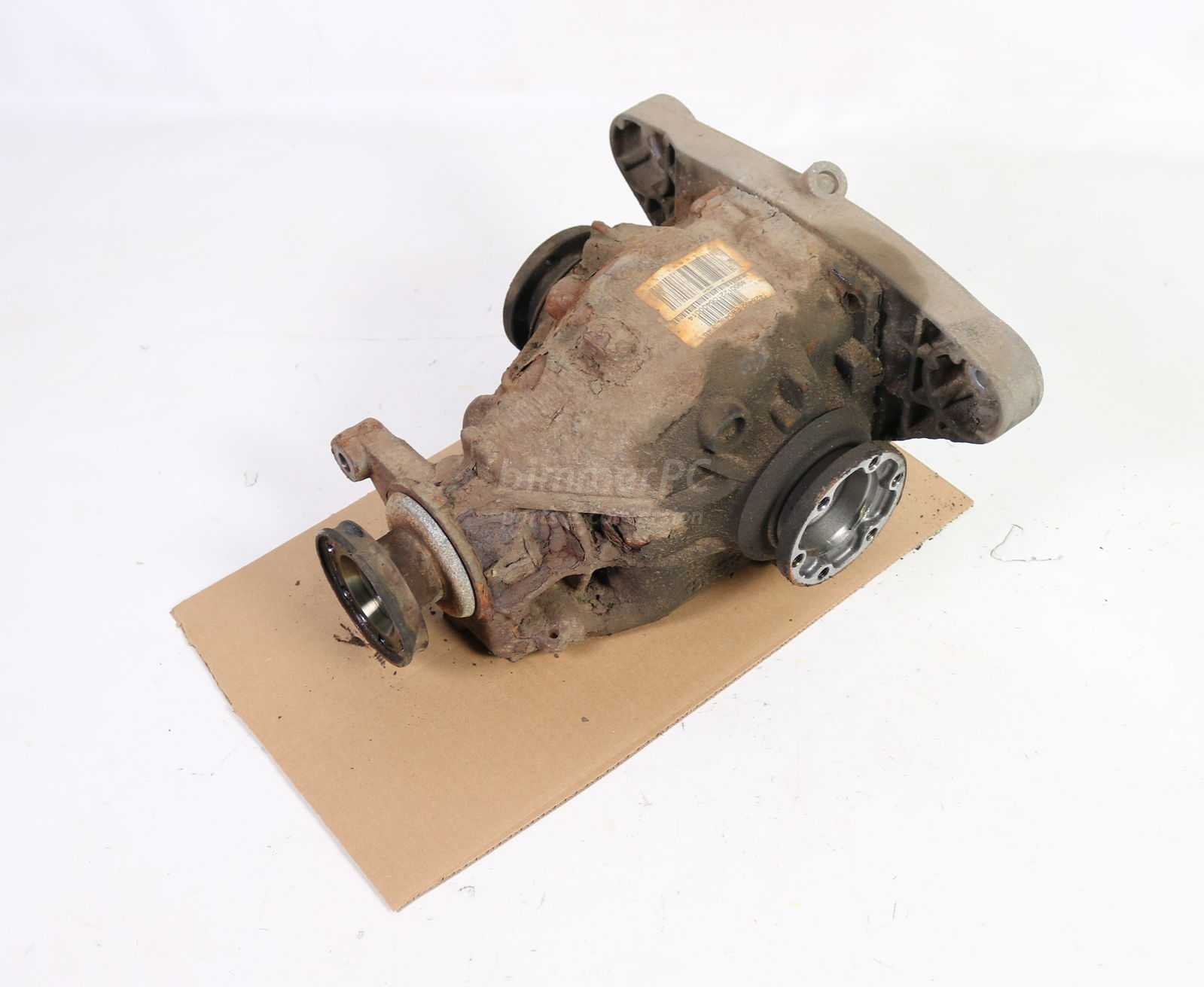 Picture of BMW 33107529494 Rear End Final Drive Differential 3.46 Medium Case E39 Late for sale